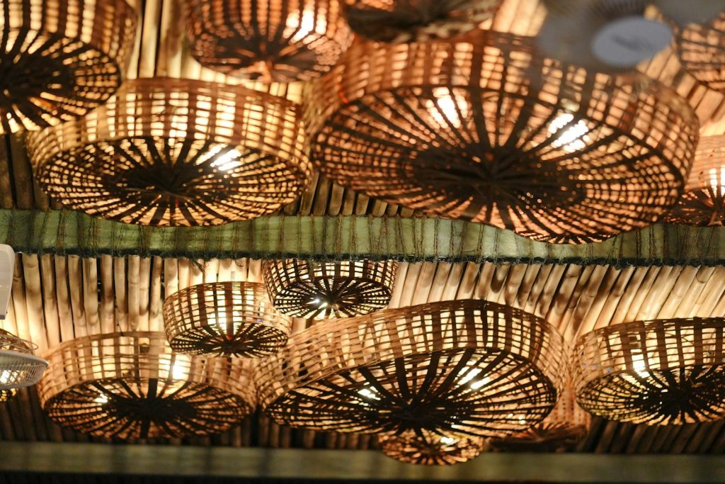 Rattan Lamp MOQ, Deposit & Lead Time (B2B)